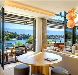 Spectacular 4 Bedroom Luxury Villa with Infinity Pool on Brac Island, sleeps 8